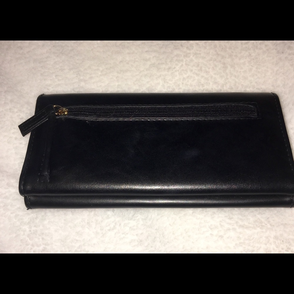 Tahari black wallet - Picture 3 of 3